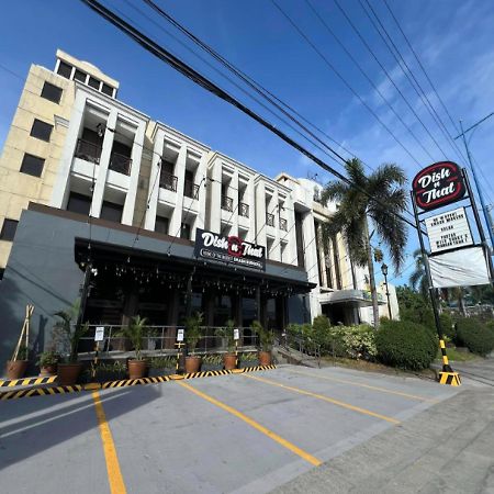 Bliss Hotel San Fernando Pampanga City Экстерьер фото