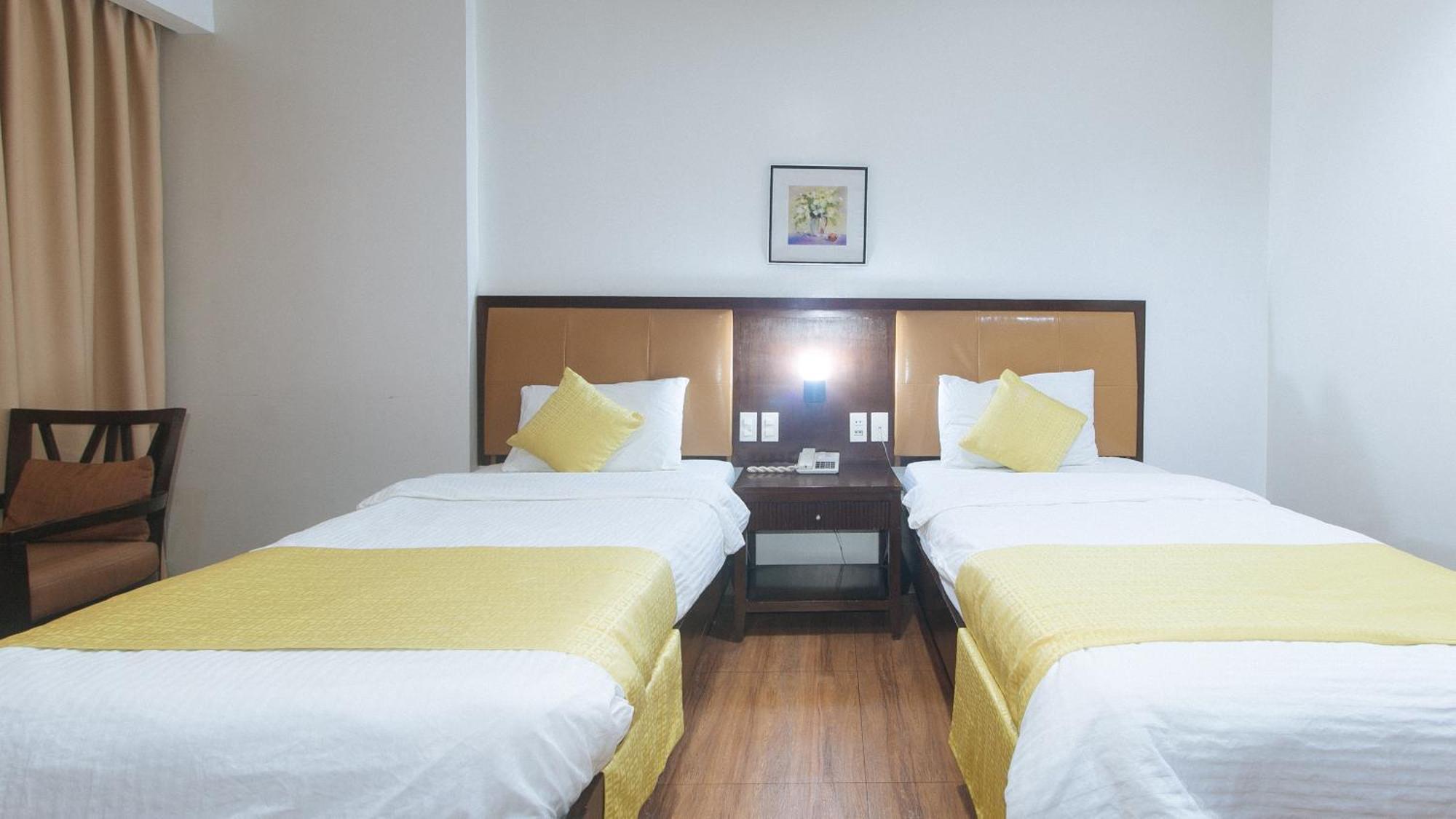 Bliss Hotel San Fernando Pampanga City Экстерьер фото