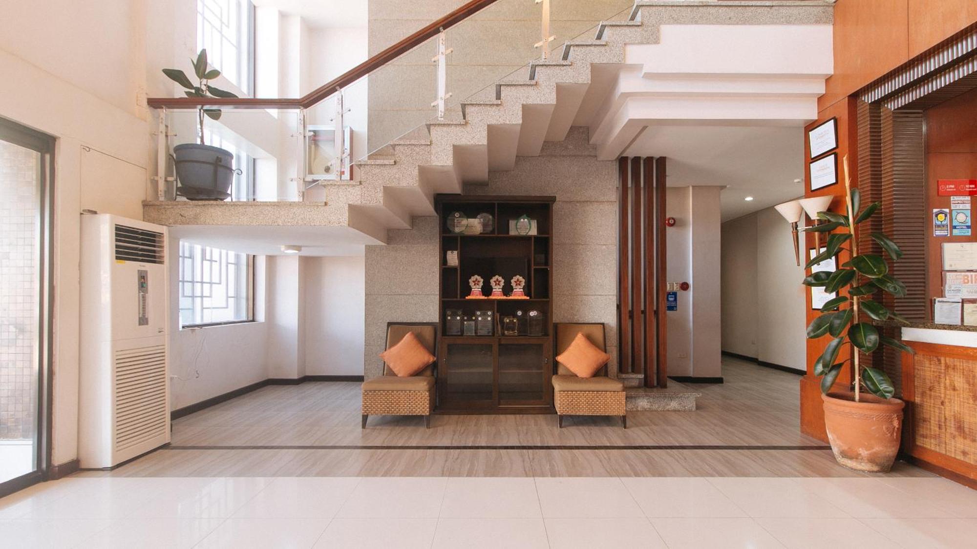 Bliss Hotel San Fernando Pampanga City Экстерьер фото