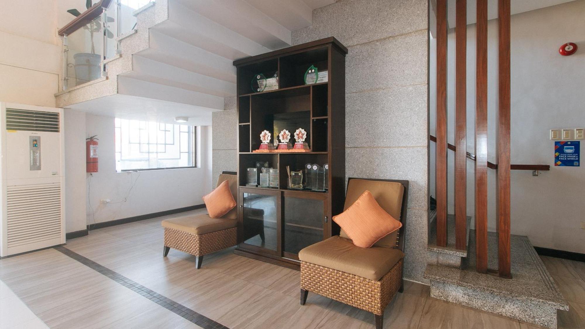 Bliss Hotel San Fernando Pampanga City Экстерьер фото