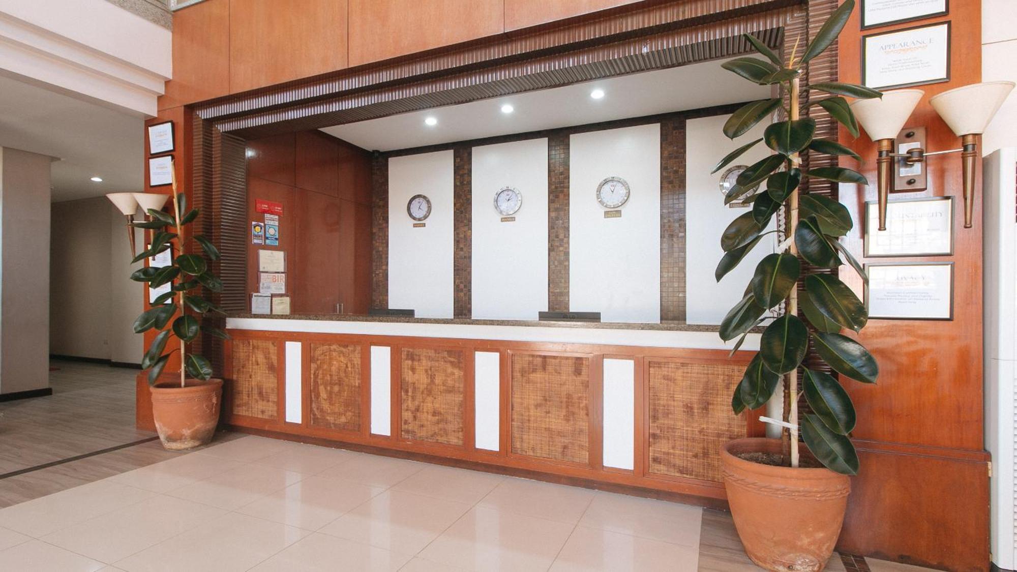 Bliss Hotel San Fernando Pampanga City Экстерьер фото